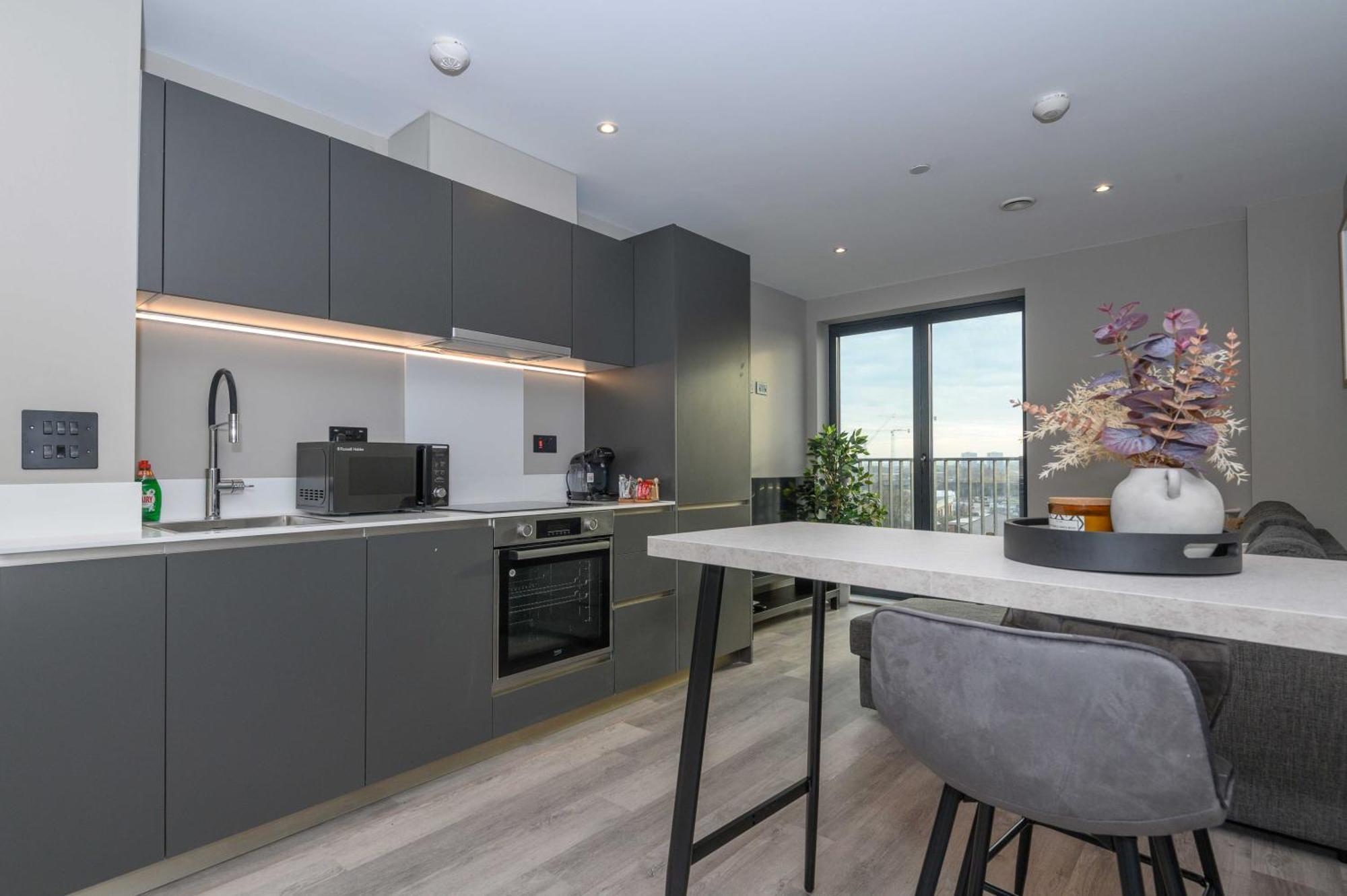 Superior 1 Bed Apartment By Leeds Train Staiton Exterior photo