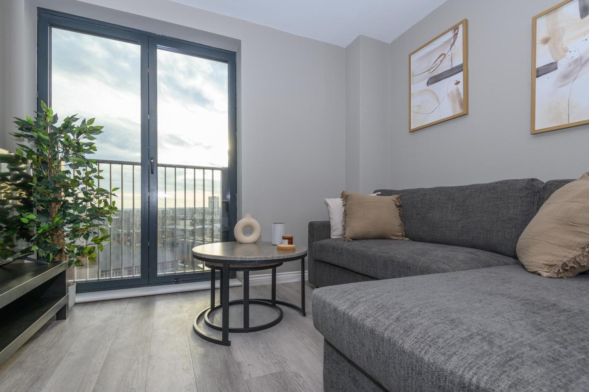 Superior 1 Bed Apartment By Leeds Train Staiton Exterior photo